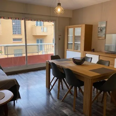 F3 Lumineux Avec Terrasse, Garage, Clim Et Ascenseur A 500m Du Centre Et 800m Des Thermes - Fr-1-703-85 * Amélie-les-Bains-Palalda